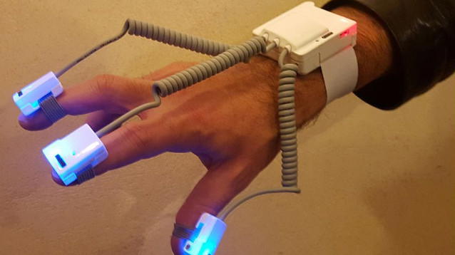 Un bracciale per rilevare e trattare il morbo di Parkinson