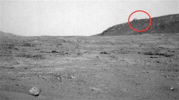 Cacciatori di ufo: la Nasa ci nasconde la presenza aliena su Marte?