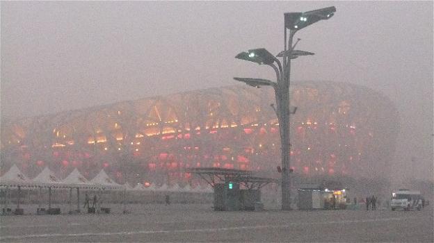Allarme smog a Pechino: vietati persino i barbecue
