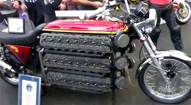 Ecco una Kawasaki da 4200 cc. Incredibile!