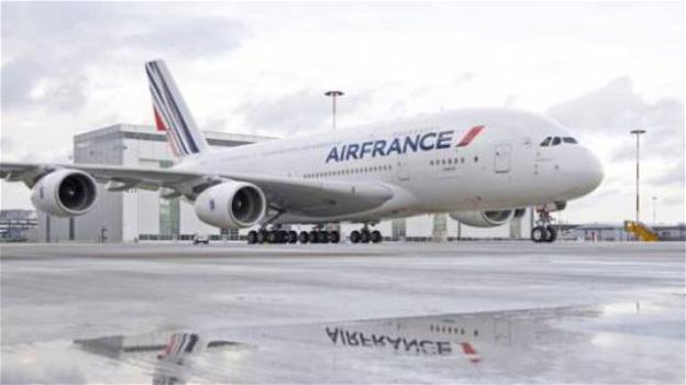 Parigi: trovato cadavere nel carrello di un aereo Air France