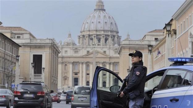 Roma: clochard partorisce per strada al gelo. Poliziotta l’aiuta