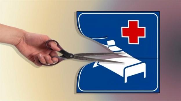 Allarme dei medici: "Operiamo con strumenti rotti grazie ai tagli del Governo"