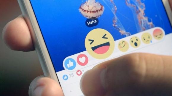 Facebook introduce il nuovo Mi Piace con barra emozionale Reactions