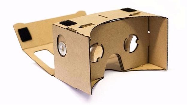 Cardboard, il visore VR di Google è usato da ben 5 milioni di persone