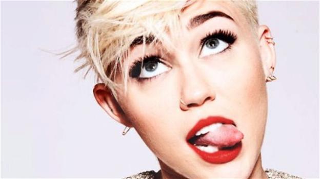 Miley Cyrus protagonista della prima serie televisiva di Woody Allen