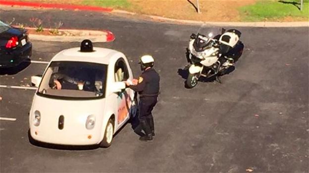 Google Car: il conducente è la AI ma la multa la becca il passeggero