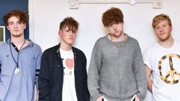 Morti i Viola Beach insieme al manager: volati giù da un ponte