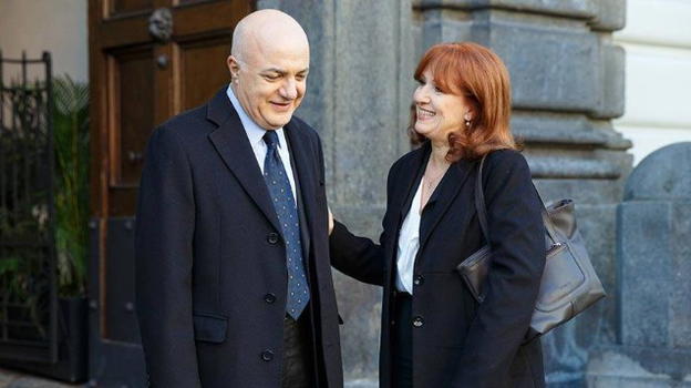 Anticipazioni Un posto al sole: puntata del 22 febbraio 2016. Giulia scopre la verità su De Carolis