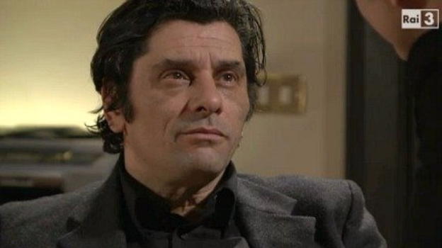 Anticipazioni Un Posto al Sole: puntata del 24 febbraio 2016. Nunzio Vintariello muore?