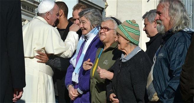 Il Papa apre ai clochard un ambulatorio medico a San Pietro