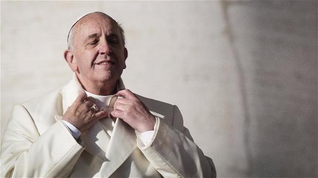 Papa Francesco contro i ‘soldi sporchi’: la chiesa non ne ha bisogno