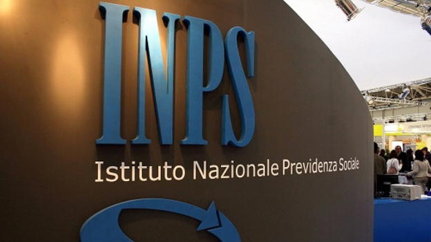 80enne dovrà risarcire l’INPS fino al 2039: "Hanno sbagliato i calcoli della pensione"