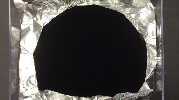 Creato il Vantablack, il nero abisso che assorbe persino la luce laser
