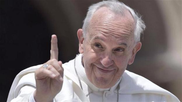 Papa Francesco ferma gli sprechi e la corruzione nelle cause dei santi
