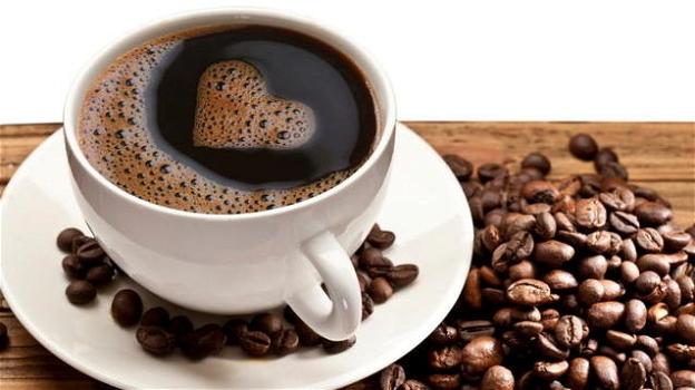 Bere caffè riduce il rischio di tumore: uno studio lo conferma
