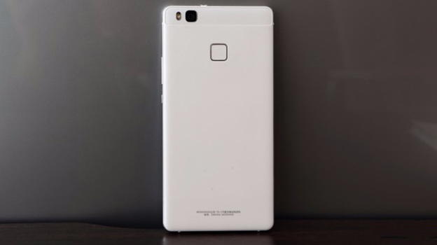 In arrivo anche Huawei P9 Lite: hardware al top ma una sola postcamera