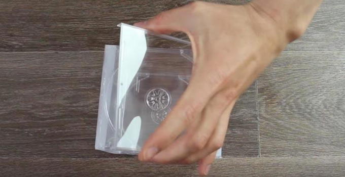 Ecco come trasformare delle vecchie custodie di cd. Incredibile!