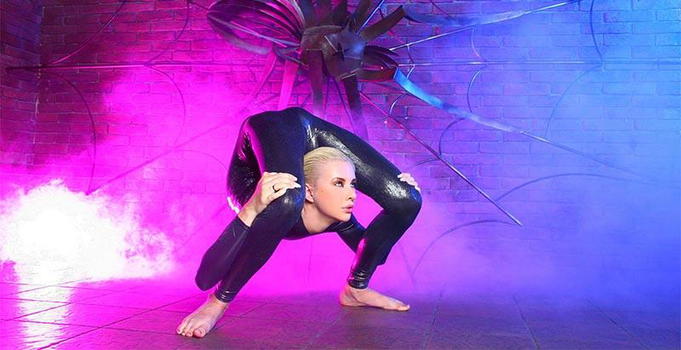 Ecco Zlata, la contorsionista più flessibile al mondo!