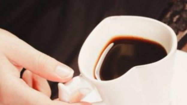 Ginevra. Apre il bar dove si beve il caffè e si riceve del sesso orale