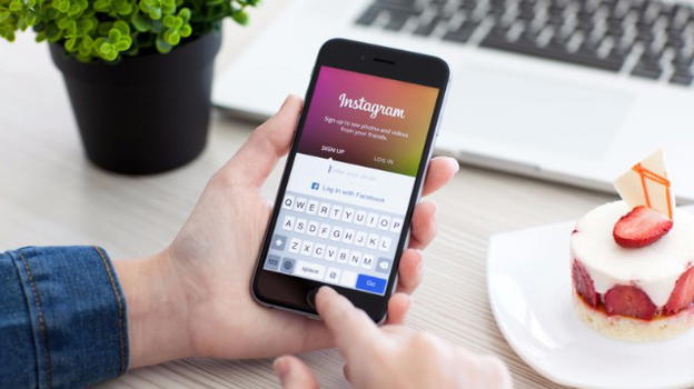 Instagram introdurrà un pulsante per la traduzione istantanea dei post