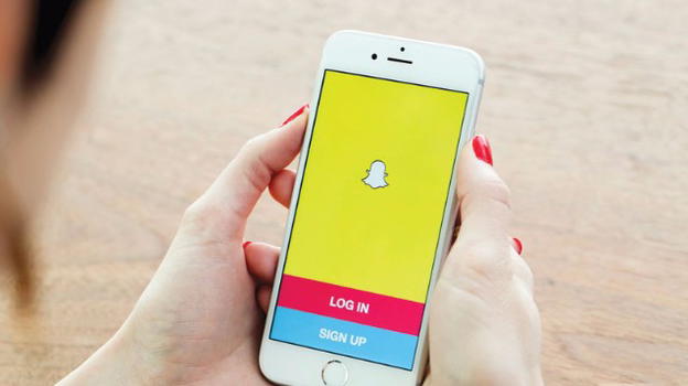 SnapChat: aprirà un giornale online chiamato Real Life