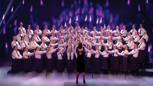 Britain’s got Talent: 60 ragazze salgono sul palco. Quello che accade dopo è da brividi!