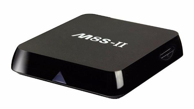 Mini M8S II rende smart la tv con buone specifiche e prezzo low cost