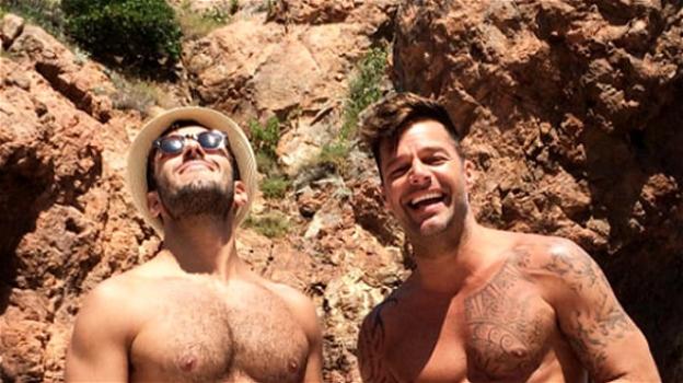 Il nuovo fidanzato di Ricky Martin e la star immortalati alle Canarie