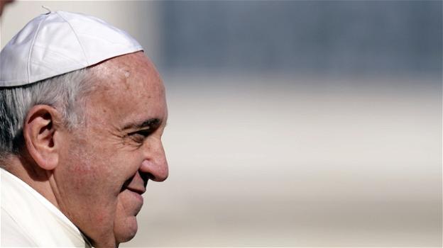 Attentato a Nizza, Papa Francesco telefona al sindaco: "Ditemi cosa posso fare"