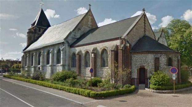 Attacco in una chiesa della Normandia: sgozzato un prete