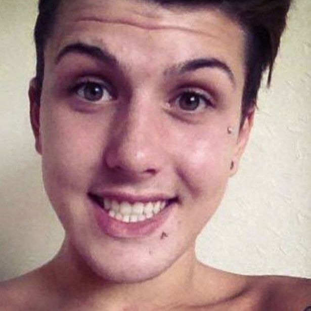 James Holt prima degli interventi per assomigliare alle Kardashain