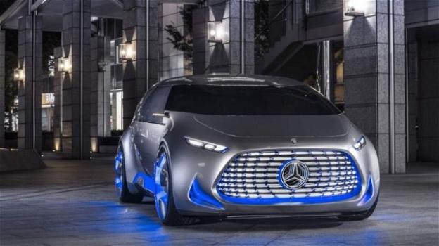 Mercedes EQ, da Parigi ecco il suv elettrico futuristico ed elegante