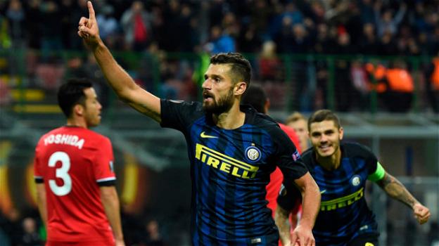 Europa League: un gol di Candreva tiene vive le speranze dell’Inter