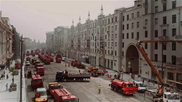 Operai russi riescono ad asfaltare 32.000 mq di strada in un solo giorno