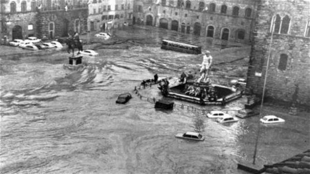 Un francobollo ricorderà l’alluvione di Firenze del ’66