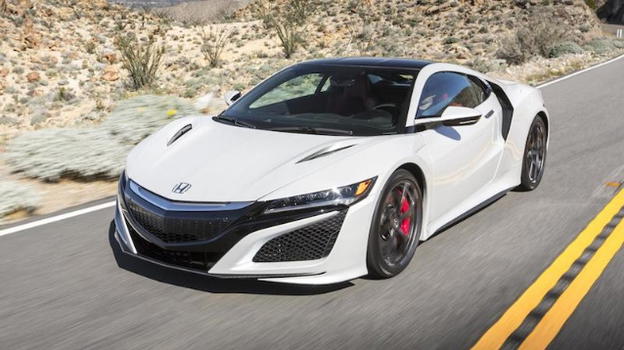 Honda NSX, la supercar nipponica torna a sprintare con un cuore green