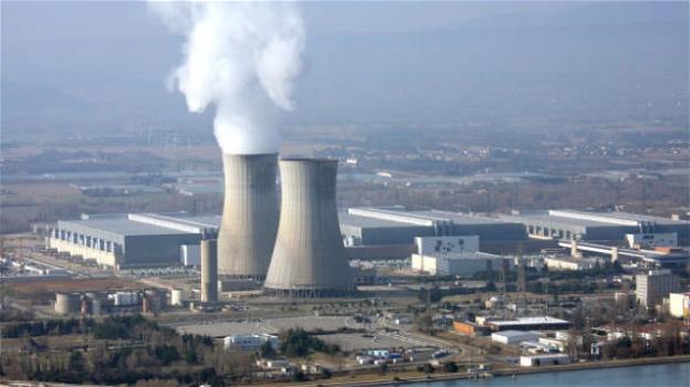 Centrali nucleari, è allarme in Francia: "Anche l’Italia interessata"