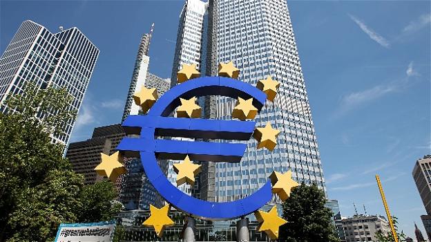 Aiuti BCE per Stati ed imprese, la verità shock: "Finanziano solo multinazionali"