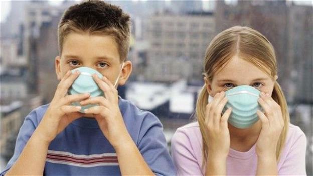Allarme smog: a Torino un bimbo su due a rischio di patologie cancerogene