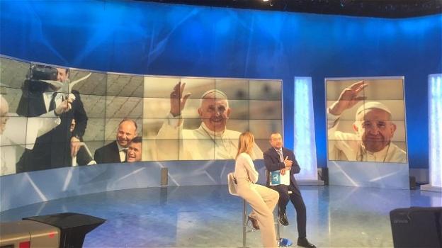 Uno Mattina: Papa Francesco telefona a sorpresa in trasmissione