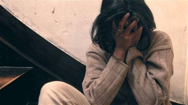 Bari: dipendente di un’associazione, minacciata, rapinata e stuprata