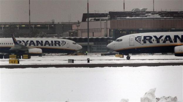 Mancato atterraggio a Bari, Ryanair risarcisce due passeggeri