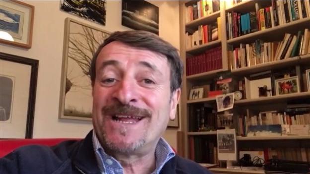 Giacomo dà il benvenuto al Papa a Milano, con un video-selfie