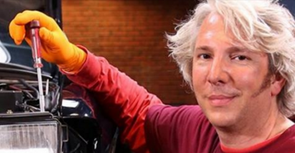 Affari a Quattro Ruote: Ed China lascia il programma dopo 13 anni: “Volevano farmi lavorare così”