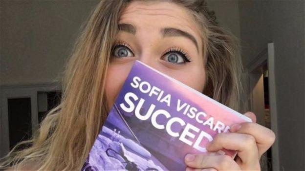 Sofia Viscardi: non ha scritto veramente "Succede"