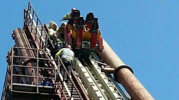 Gardaland: montagne russe bloccate a 20 metri di altezza