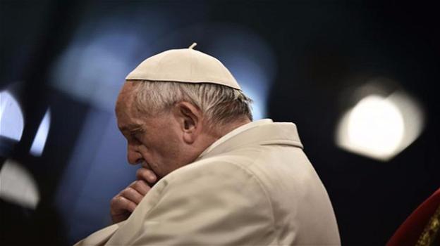 Papa Francesco: sangue migranti e scandali Chiesa, una vergogna