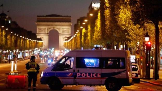 Ancora un attentato a Parigi, vicino gli Champs Elysees