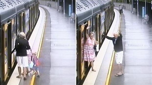 Stanno salendo sul treno con i nipoti ma il più piccolo scivola sui binari. Poi il nonno compie il miracolo
